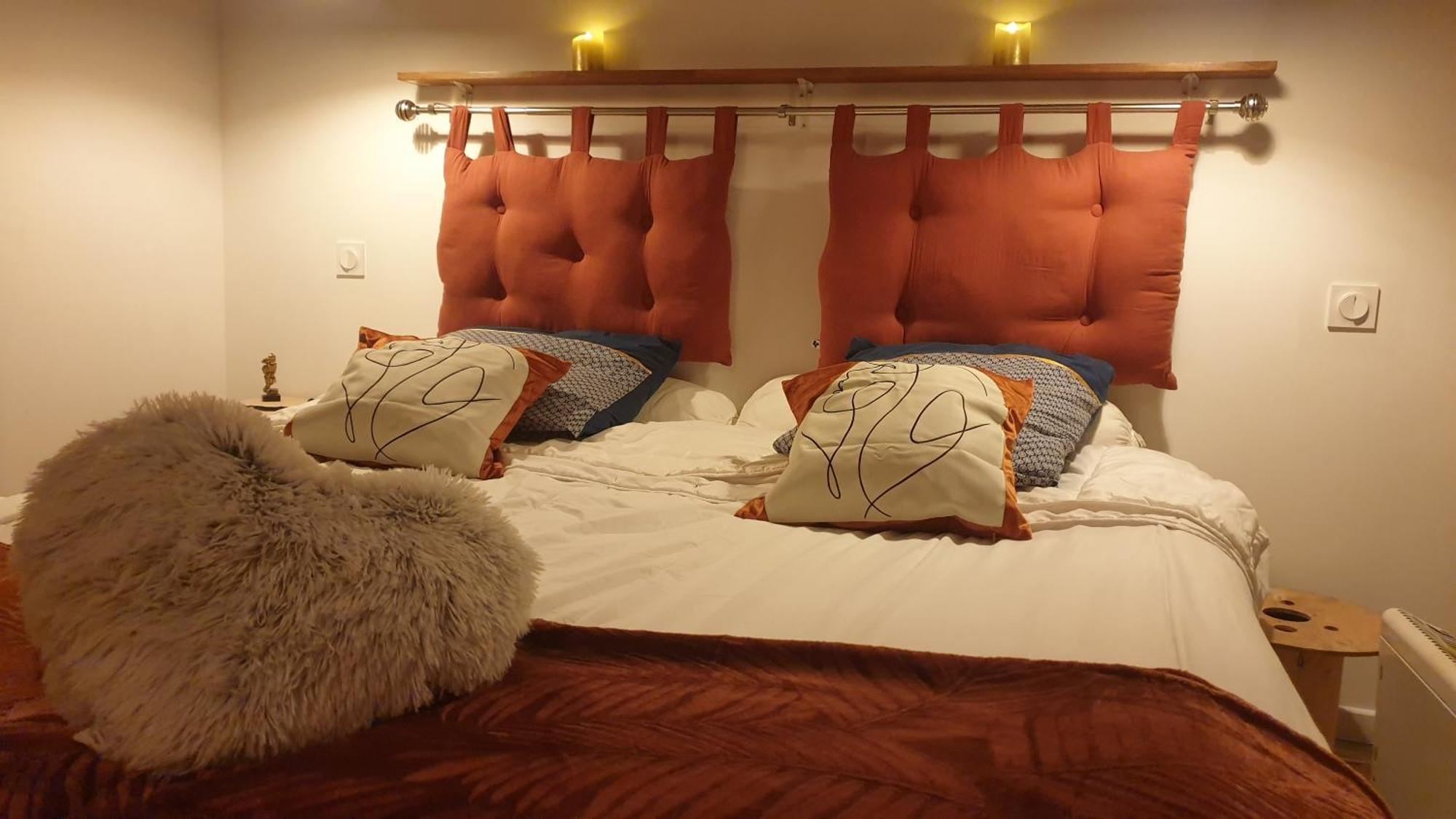 Love Room- Spa- Escale Amoureuse Puygaillard-de-Quercy Екстер'єр фото