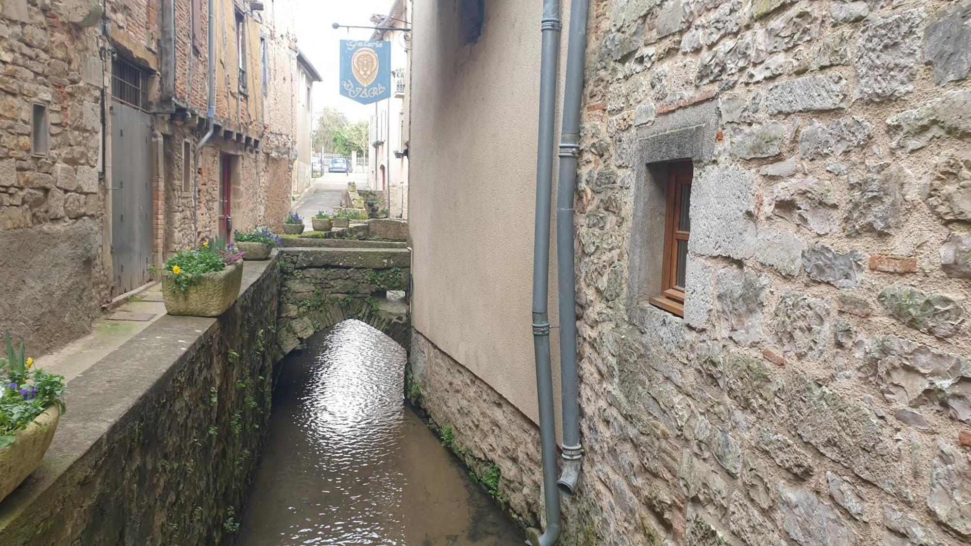 Love Room- Spa- Escale Amoureuse Puygaillard-de-Quercy Екстер'єр фото